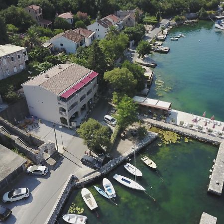 Apartments Bella Di Mare Dobrota Exterior photo