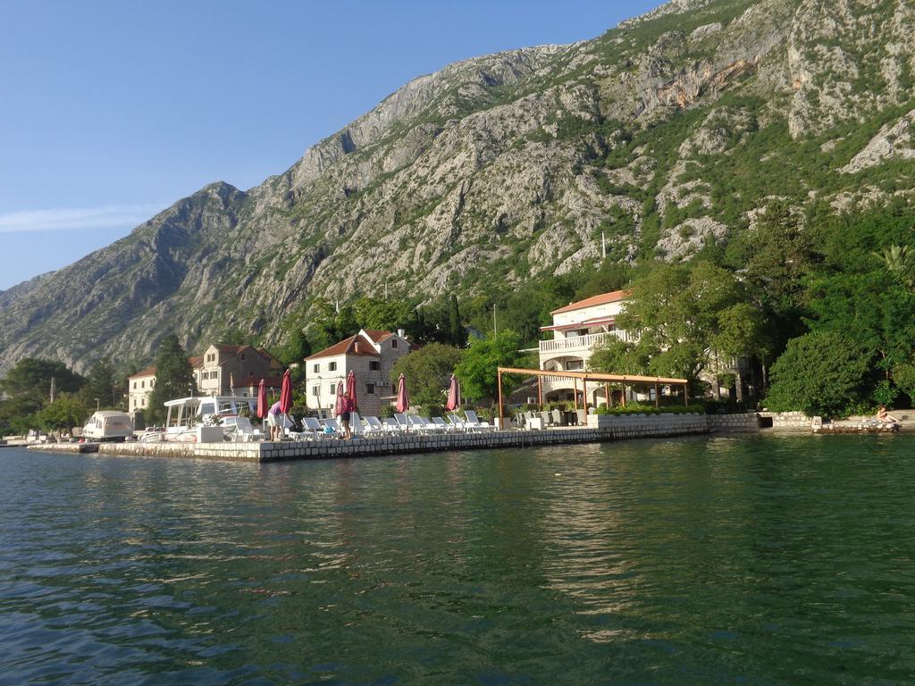 Apartments Bella Di Mare Dobrota Exterior photo